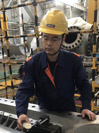 yl23411永利动力门卫阳、刘博荣获全国“能工巧匠”荣誉